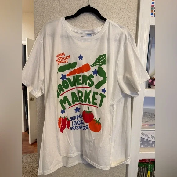 NWOT FARMERS MARKET TOP - Picture 1 of 4